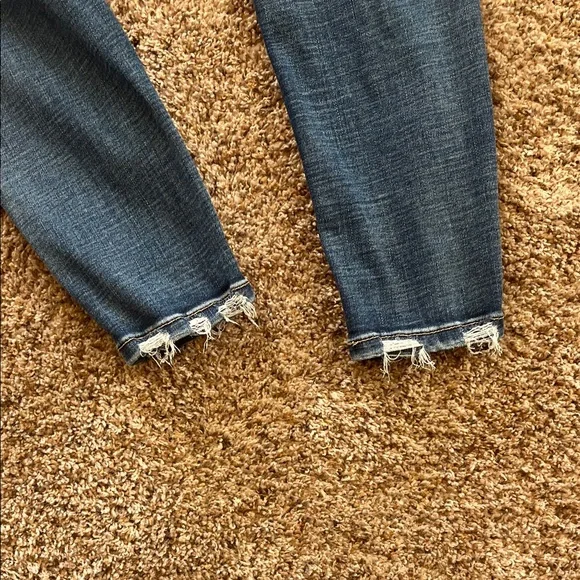 BKE Distressed Blue Ankle Jeans - Picture 7 of 7